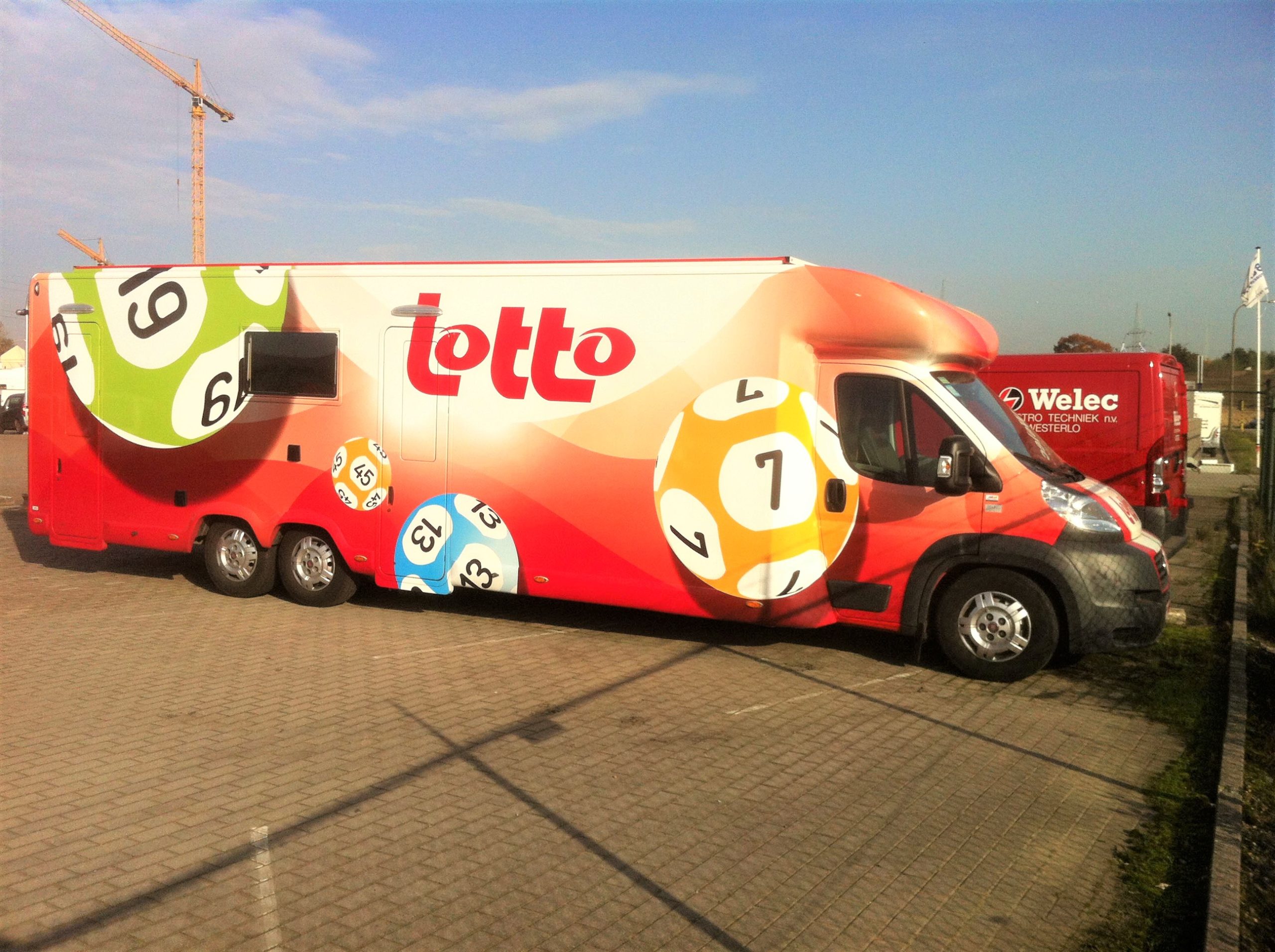 Coxx X-Low tandem mobile office - 7490 kg GVW