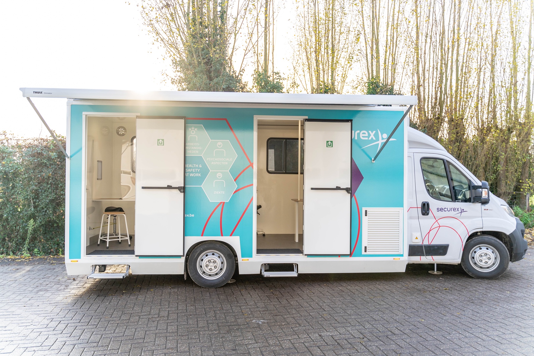 Coxx X-Low Mobile medicare office Moeyerssons.