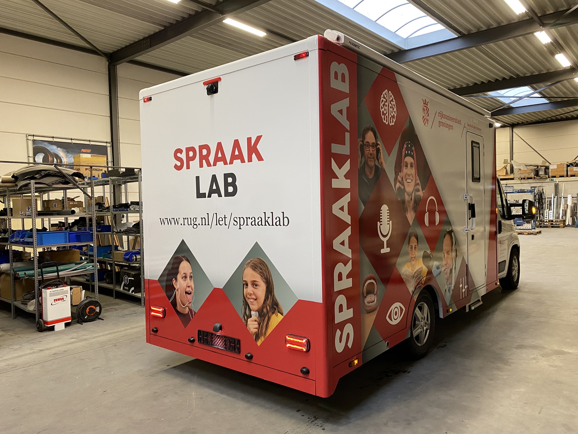 Coxx X-Low Mobile speech laboratory - Groningen University.