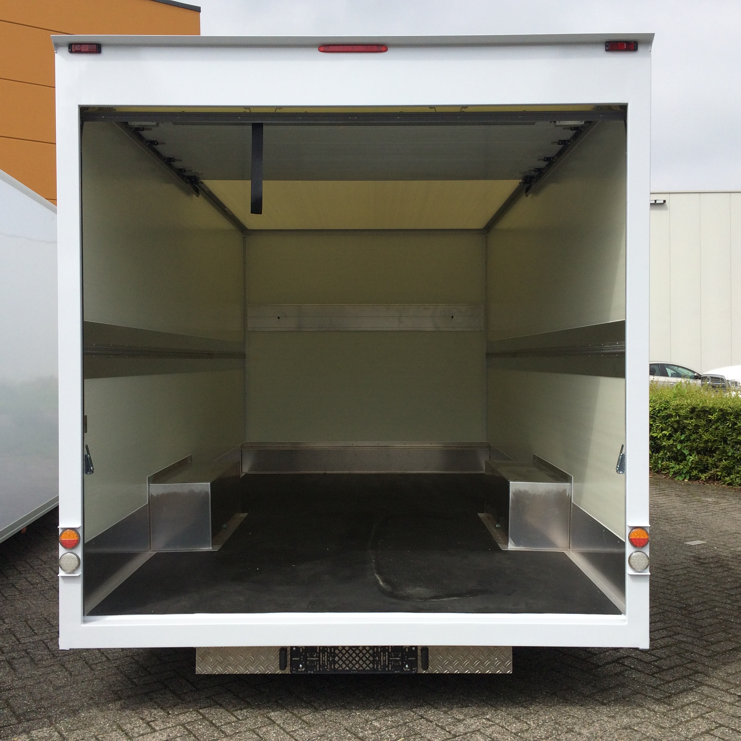 Coxx X-Low 3.5t home delivery truck - Low Floor Ducato conversion - CityBOX body