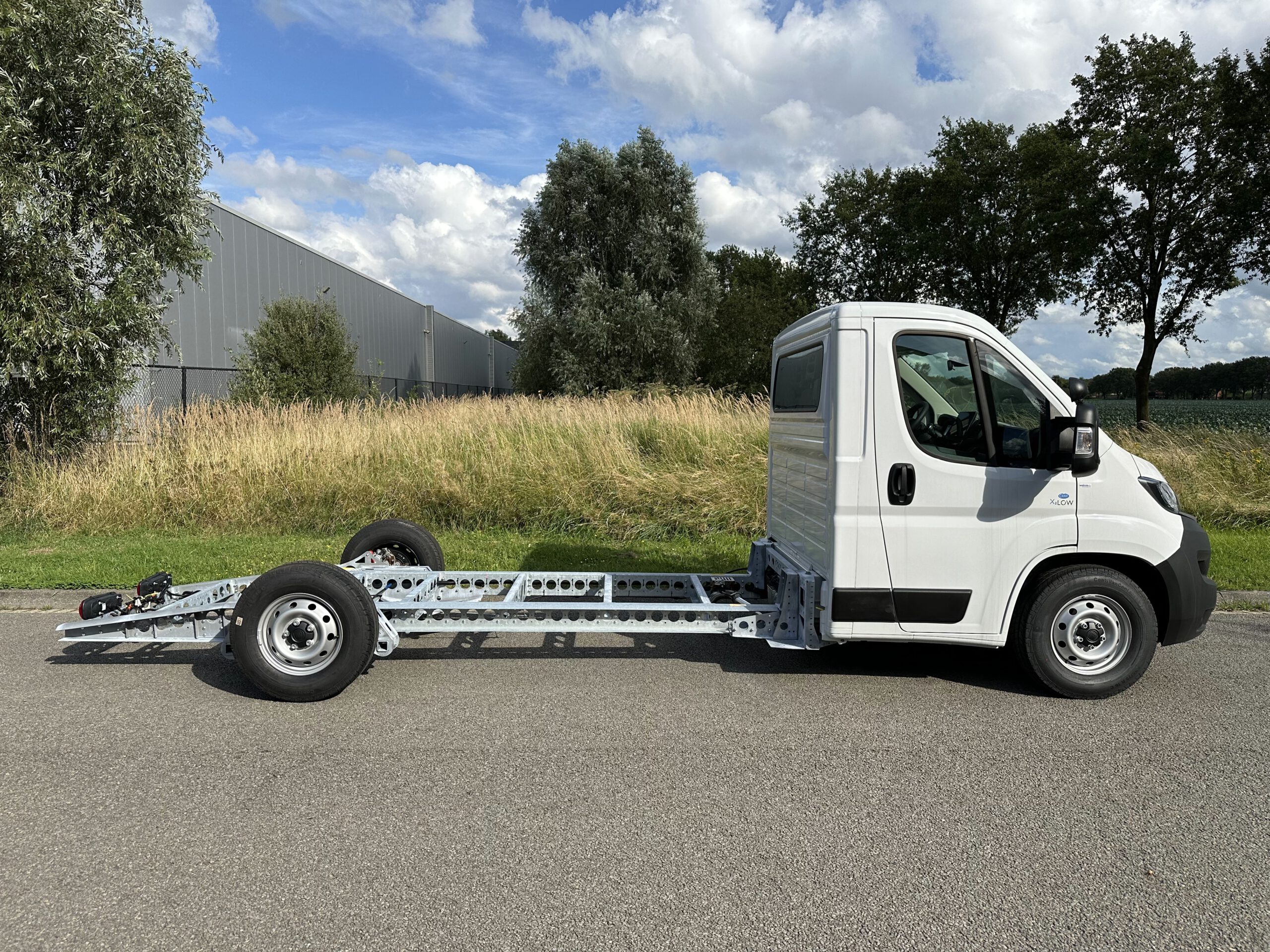 Coxx X Low chassis minigraver